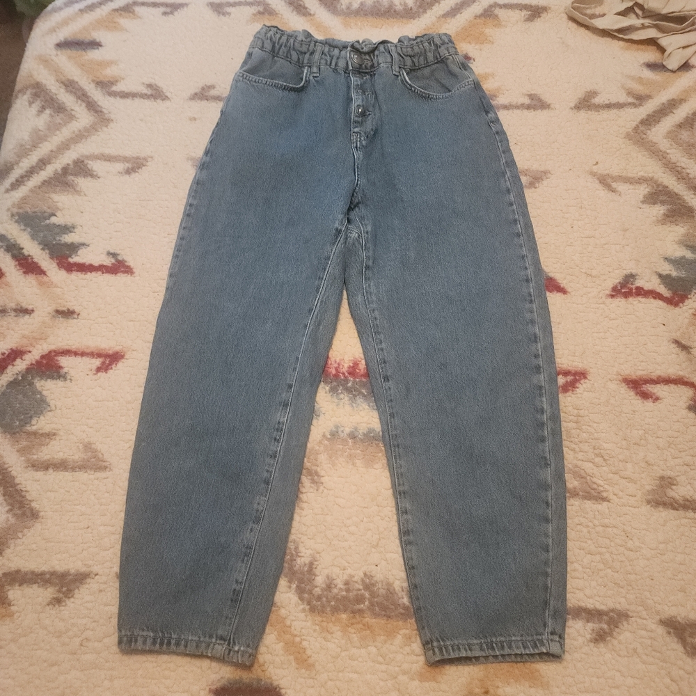 Zara High Waisted Tapered Mom Jean
